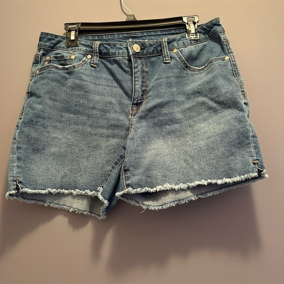 Levi Strauss Signature Gold Pants - Seven7 Weekend Denim Shorts Womens Size 10 Medium Wash Blue Frayed Hem